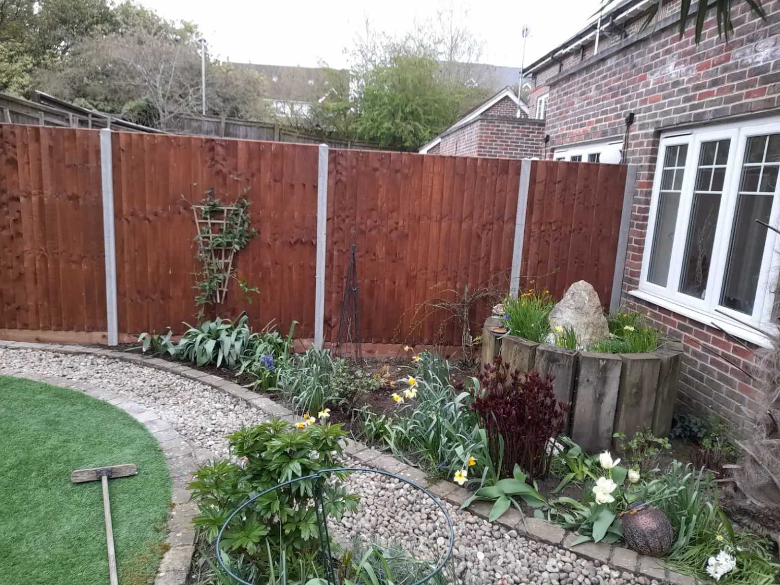 fencing-contractor-in-watford-hertfordshire-15